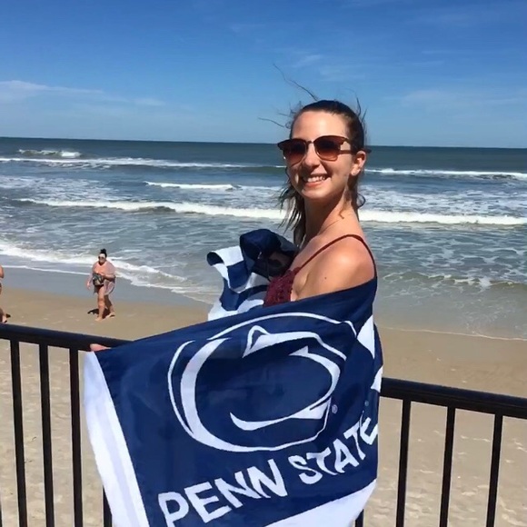 Meet your Posher, Kristin - Picture 3 of 5